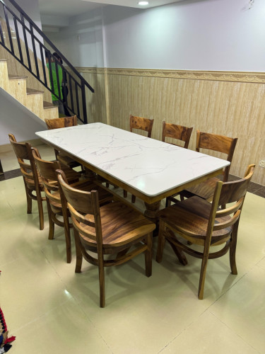 ឈុតតុ ជ្រុង កៅអី តម្លើងក្នុងស្រុក មាំល្អ