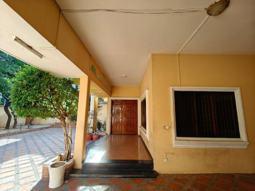 ហាងសម្រាប់ជួល នៅបឹងកេងកង១