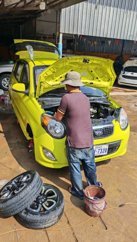 ឡាន2011ហ្វូលពេញបងបងមានបង់រំលស់