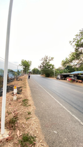 ដីជាប់ផ្លូវជាតិប្រជុំជនលក់បន្ទាន់ក្រោមទីផ្សារ40@mx270m