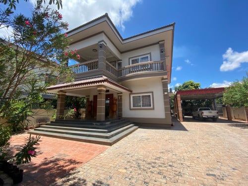ផ្ទះសម្រាប់លក់ House for sale