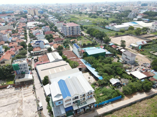 🏡 Prime Land for Sale inSangkat Tuek Thla, Khan Sen Sok, Phnom Penh. – High Investment Potential