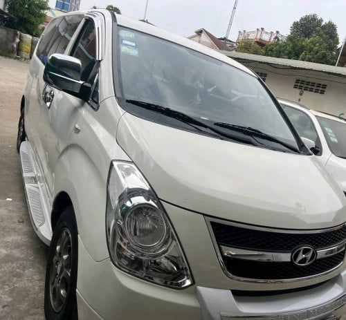 Hyundai starex 2011 hfull លេខខេត្ត