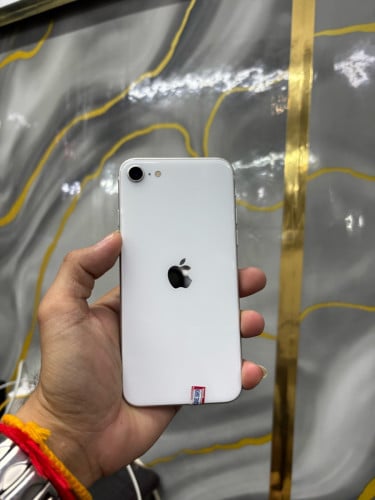 IphoneSE2 64G JA ម៉ាសុីនសានុំស្រុីន