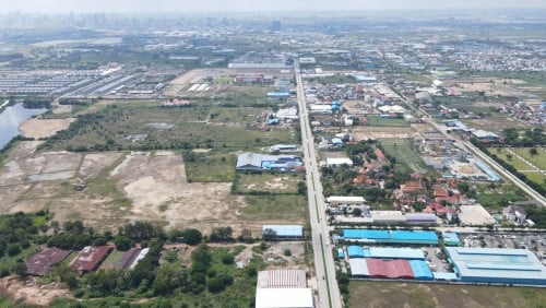 Land for Sale or Rent in Khmuonh