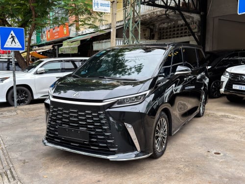 Lexus LM350h 2024 (7,000km)