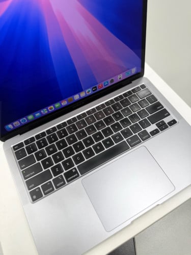 Macbook Air M1 (2020) 8G | 256G នៅស្អាត99%