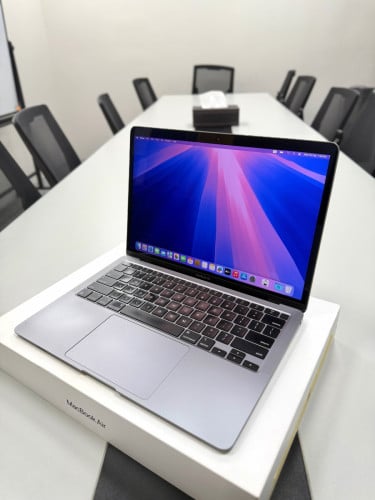 Macbook Air M1 (2020) 8G | 256G នៅស្អាត99%
