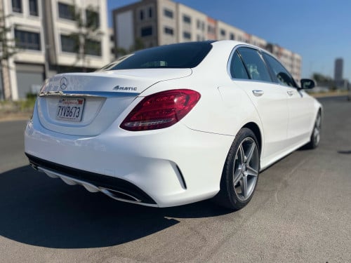 Mercedes Benz-C300 AMG 4matic