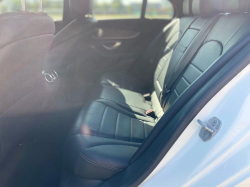 Mercedes Benz-C300 AMG 4matic