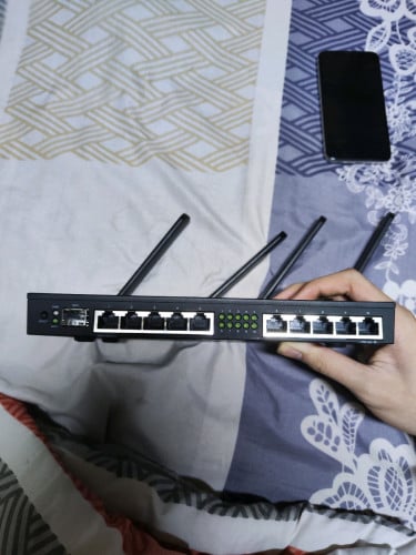 MikroTik RB4011iGS+5HacQ2HnD-IN