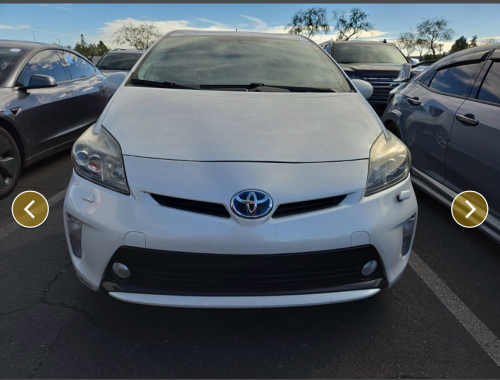Prius 2014 Option 5 ១៣មុឺនmile ឡានមូល