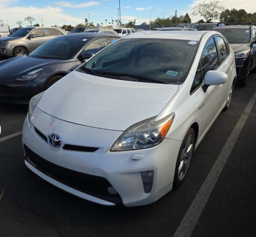 Prius 2014 Option 5 ១៣មុឺនmile ឡានមូល