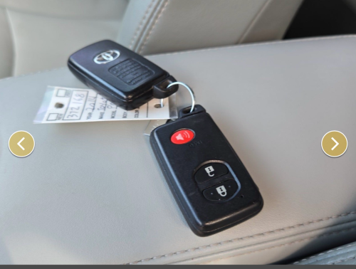 Prius 2014 Option 5 ១៣មុឺនmile ឡានមូល