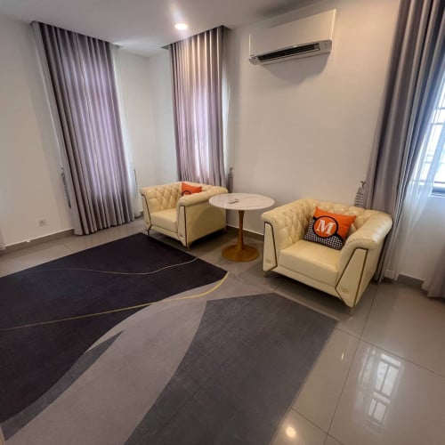 Queen Villa for Rent in Borey Chip Mong Landmark 271