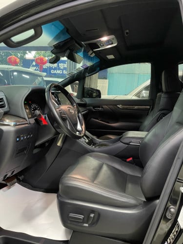 TOYOTA ALPHARD 2022