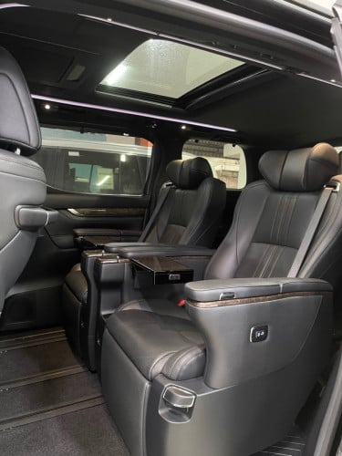 TOYOTA ALPHARD 2022