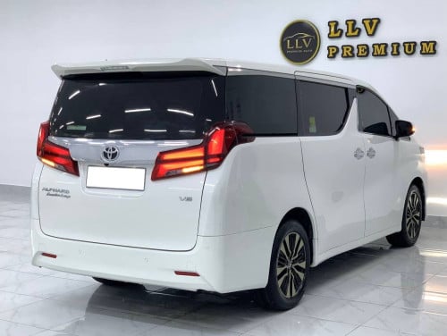 Toyota Alphard V6 2018