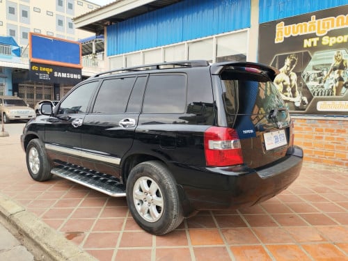 Toyota Highlander 2004 P1 កៅអី​បីជួរ​ ដំបូល​បេីក​ ឡានស្អាត​ តំលៃ​ល្អ