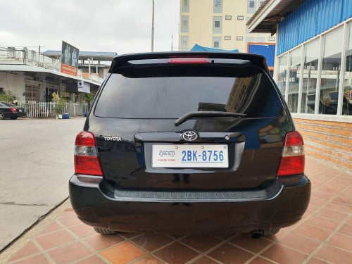 Toyota Highlander 2004 P1 កៅអី​បីជួរ​ ដំបូល​បេីក​ ឡានស្អាត​ តំលៃ​ល្អ