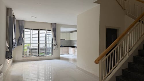 Twin Villa for rent at Borey Peng Huoth Beoung Snor |វីឡាភ្លោះ ជួលនៅបុរីប៉េង ហួតបឹងស្នោរ