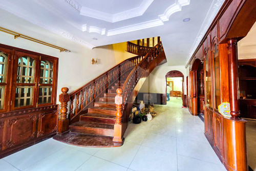 Villa for Rent in BKK1 area