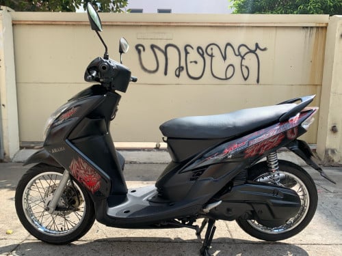 ម៉ូតូលក់​