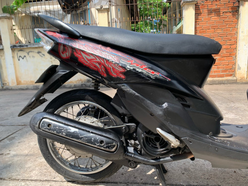 ម៉ូតូលក់​