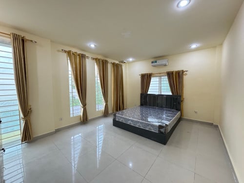 ផ្ទះសម្រាប់ជួលនៅជាប់ផ្លូវជាតិលេខ៤ និងផ្លូវជំទាវម៉ៅ