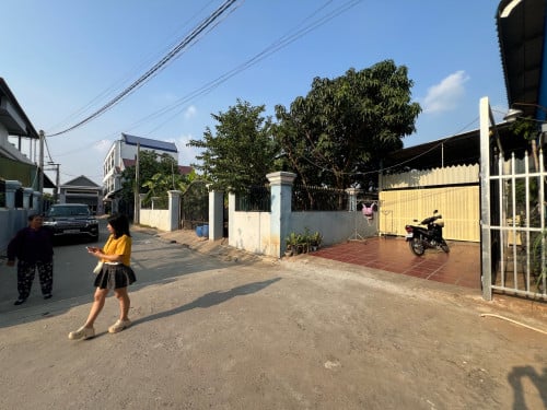 ដីលក់ក្រុងតាខ្មៅ ចុះពីស្តុបបន្ទាយសម្តេចតែ 50ម