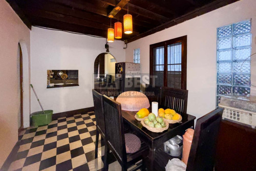 ផ្ទះលក់ក្នុងក្រុងសៀមរាប ជិតវត្តបូព៌/House for Sale in Siem Reap near Wat Bo