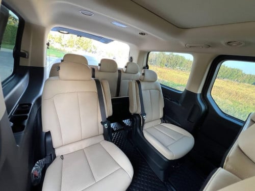 ✅Hyundai Staria  2024 full option ✅ឡានទេីបប្រេីន8000គីឡូជាង  ម្ចាស់ផ្ទាល់ម៉ង✅ថ្មីគ្មានកន្លែងទាល់ទេ