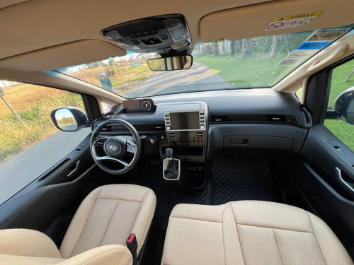 ✅Hyundai Staria  2024 full option ✅ឡានទេីបប្រេីន8000គីឡូជាង  ម្ចាស់ផ្ទាល់ម៉ង✅ថ្មីគ្មានកន្លែងទាល់ទេ