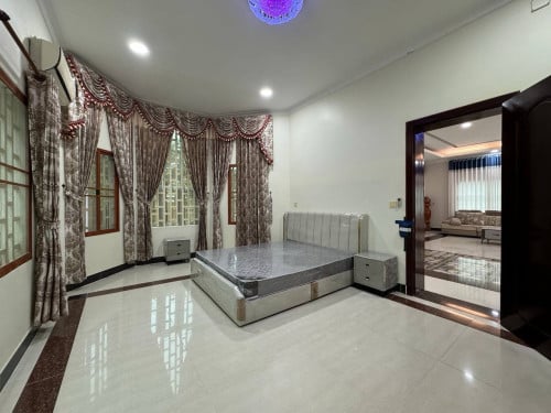12 Bedroom Villa for Rent near New Airport