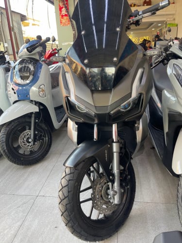 ADV150cc=3180$
