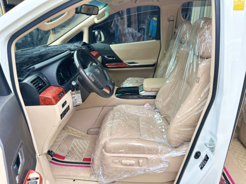 ALPHARD ឆ្នាំ2012 ហាយប្រីជ ហ្វូលអប់សិនពេញ ស្លាកលេខខ្ពស់ បើកសាងក្រោមតម្លៃទីផ្សារ ឡានទើបកាត់បាន