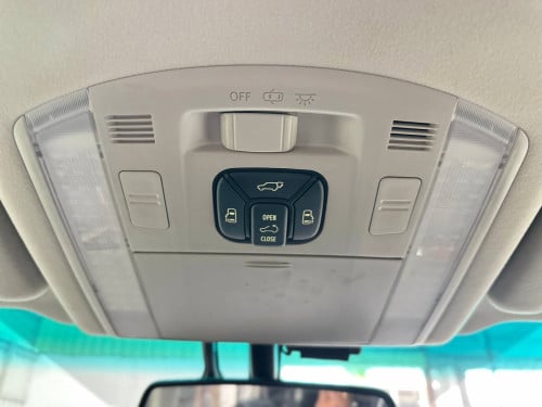 ALPHARD ឆ្នាំ2012 hybrid top option បើកសាង ឡានទើបទម្លាក់មកក្តៅៗ