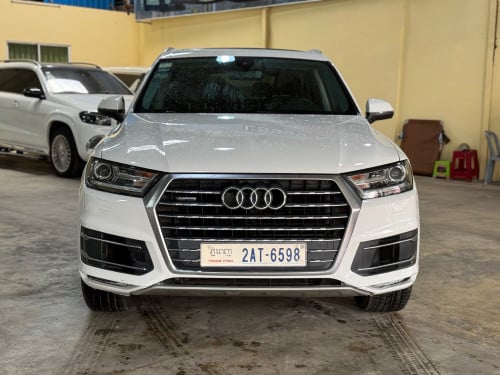 Audi Q7 2017 Quarter សាំង