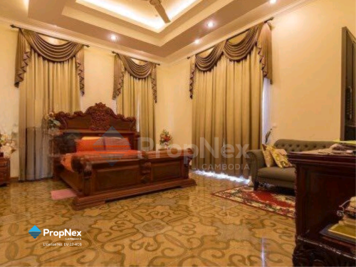 Big Villa for Rent & Sale โ Tuol Kouk Area