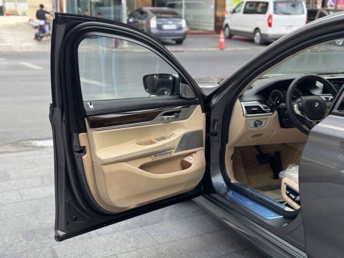 BMW 7Series 750LI VIP Full option V8