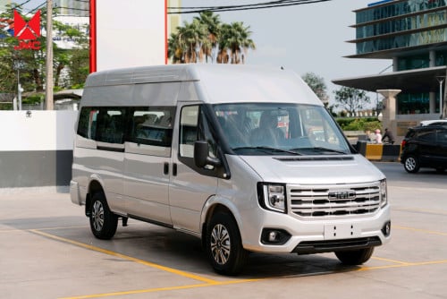 JMC Touring ស៊េរីឆ្នាំ 2025 Minivan 15កៅអីខាងក្នុងធំទូលាយ