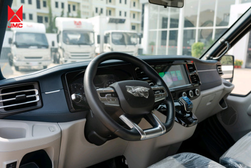 JMC Touring ស៊េរីឆ្នាំ 2025 Minivan 15កៅអីខាងក្នុងធំទូលាយ