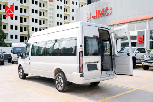 JMC Touring ស៊េរីឆ្នាំ 2025 Minivan 15កៅអីខាងក្នុងធំទូលាយ