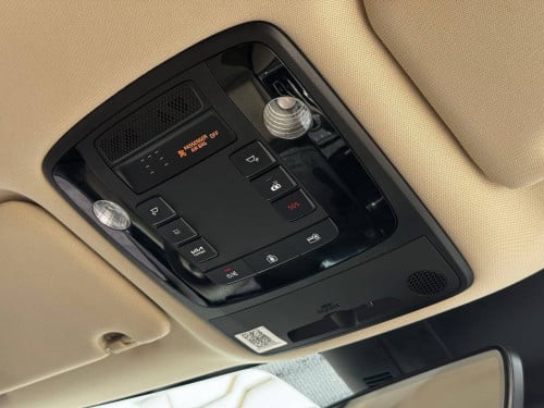 KIA CARNIVAL Hi Limousine VIP 2021