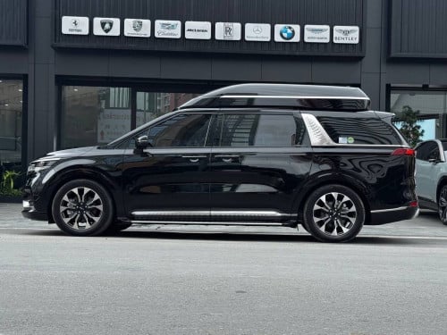 KIA CARNIVAL Hi Limousine VIP 2021