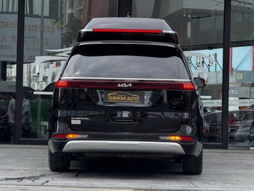 KIA CARNIVAL Hi Limousine VIP 2021