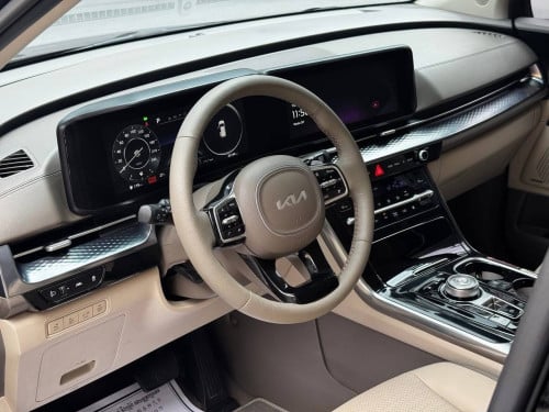 KIA CARNIVAL Hi Limousine VIP 2021