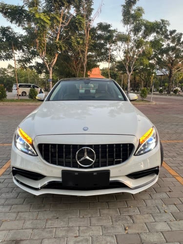 Mercedes C 300 up63s