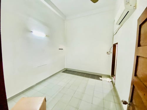 Nice Shop Good Location For Rent In Phsar Depos3 Good For All Business