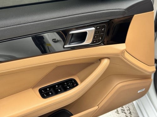 Porsche Panamera 4S 2017 ថ្មីខ្លាំង